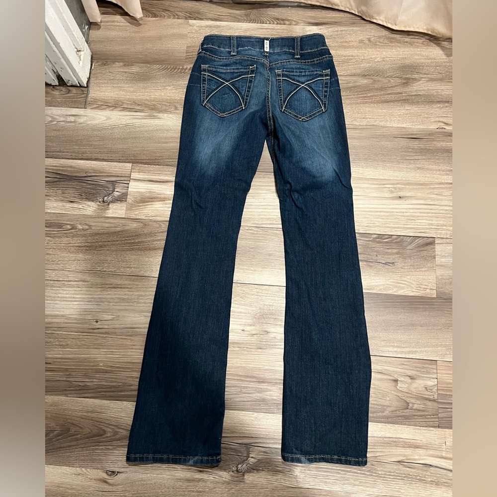 Ariat jeans size 28L